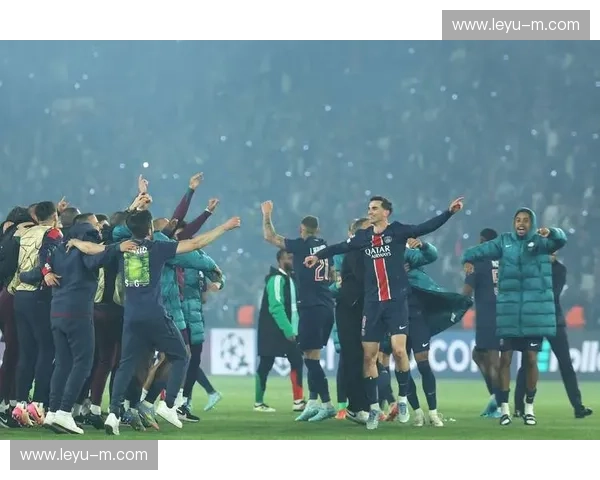 阿什拉夫近两赛季欧冠参与13球，领跑后卫参与进球榜